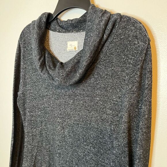 Andrea Jovine Gray Cowl Neck Sweater Size Large - Picture 3 of 6